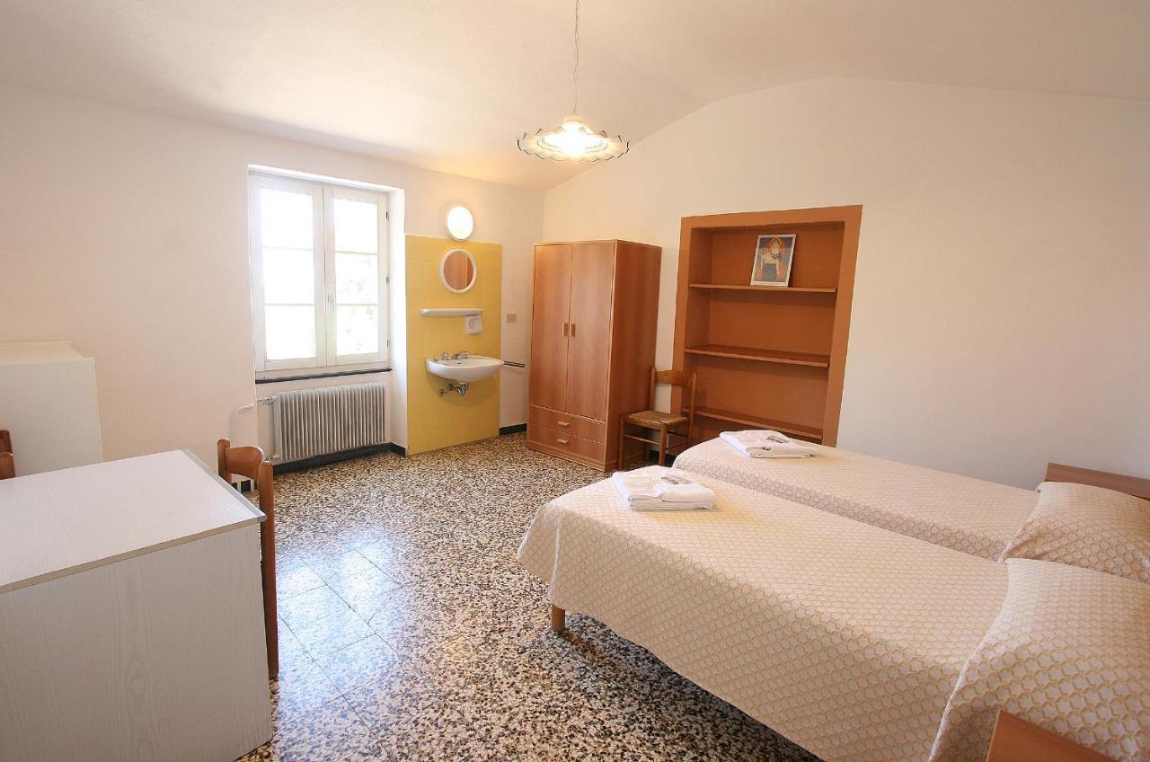 מונטרוסו אל מארה Santuario Ns Soviore Cinque Terre מראה חיצוני תמונה