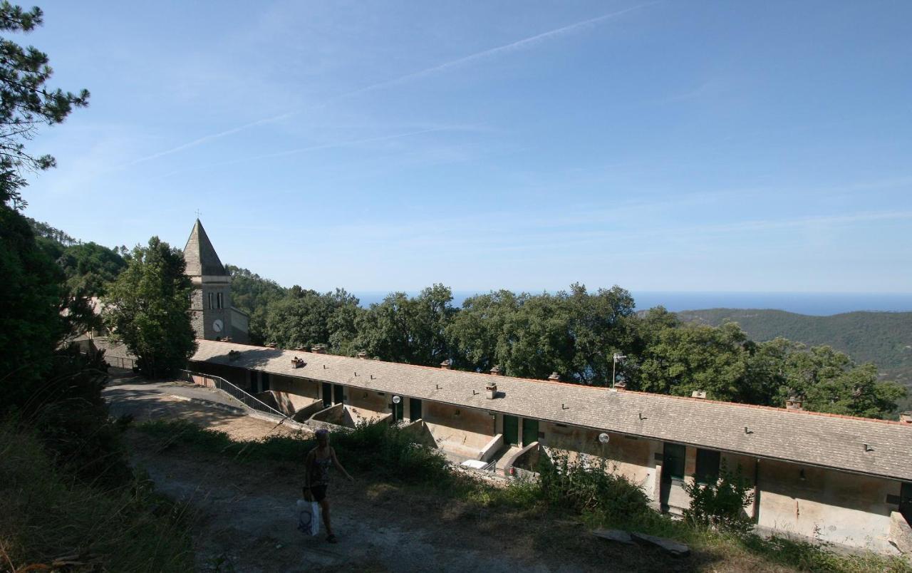 מונטרוסו אל מארה Santuario Ns Soviore Cinque Terre מראה חיצוני תמונה